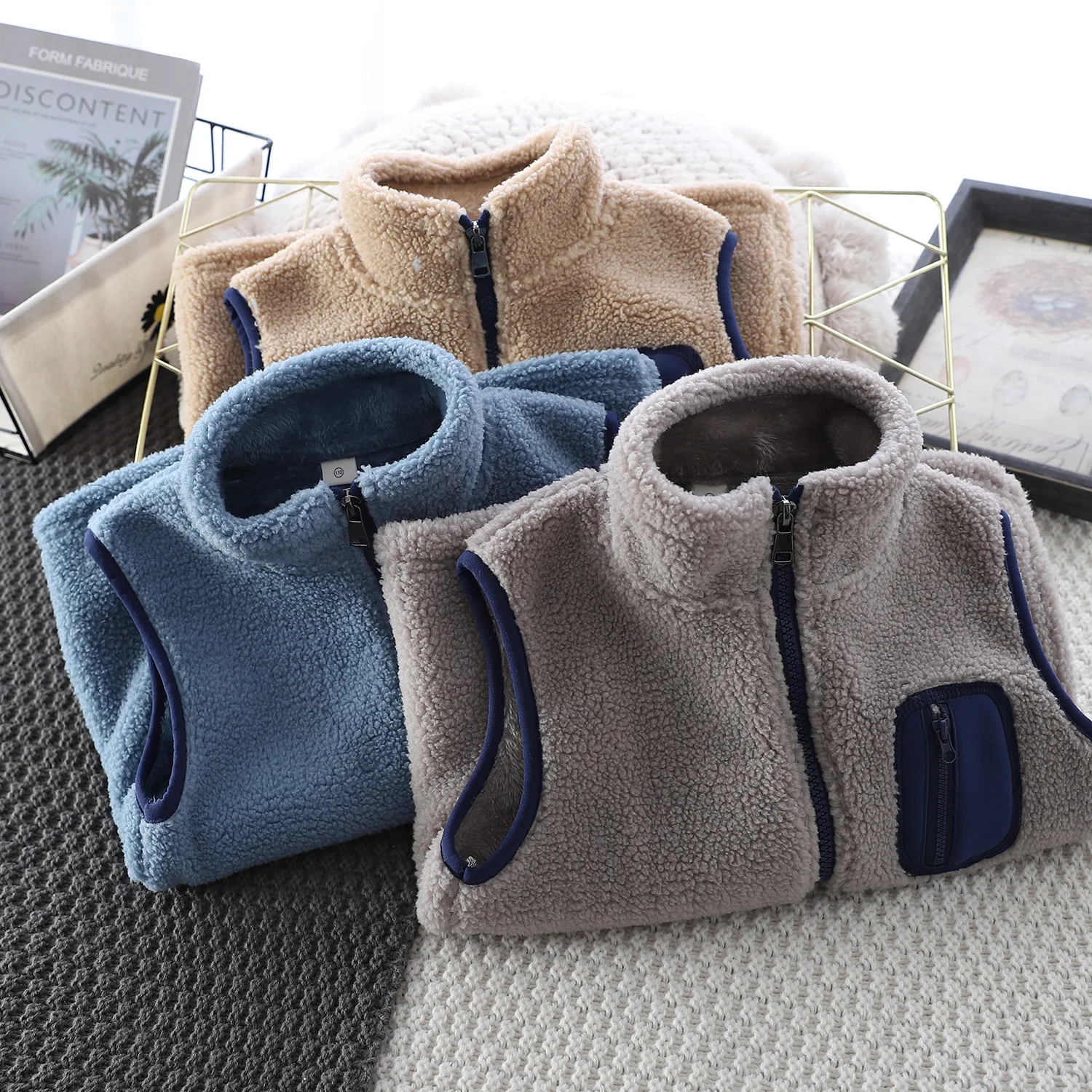 Детский флисовый жилет на осень и зиму - Фотография_2