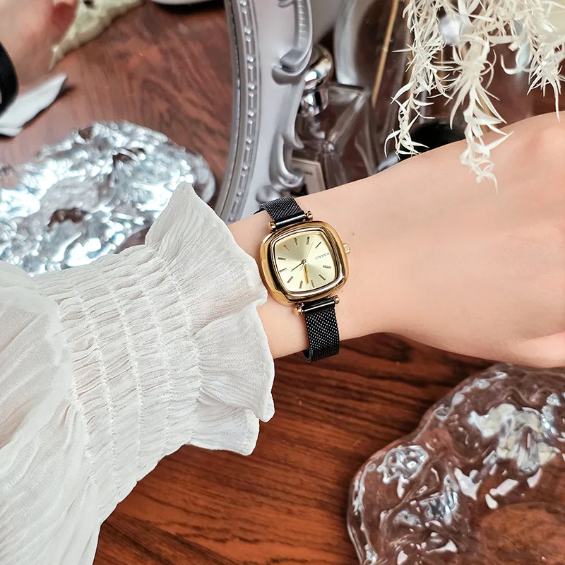 Новые маленькие квадратные часы - Фотография_2