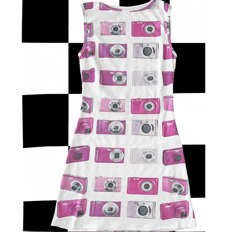 Утягивающее милое женское платье - Фотография_2