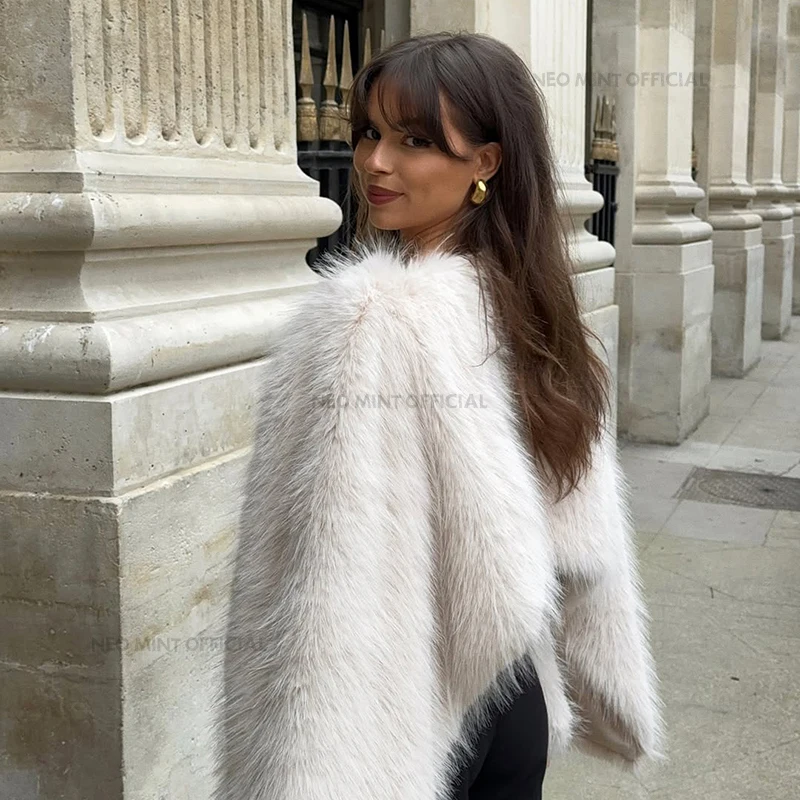 Осенний укороченный топ из искусственного - Фотография_2