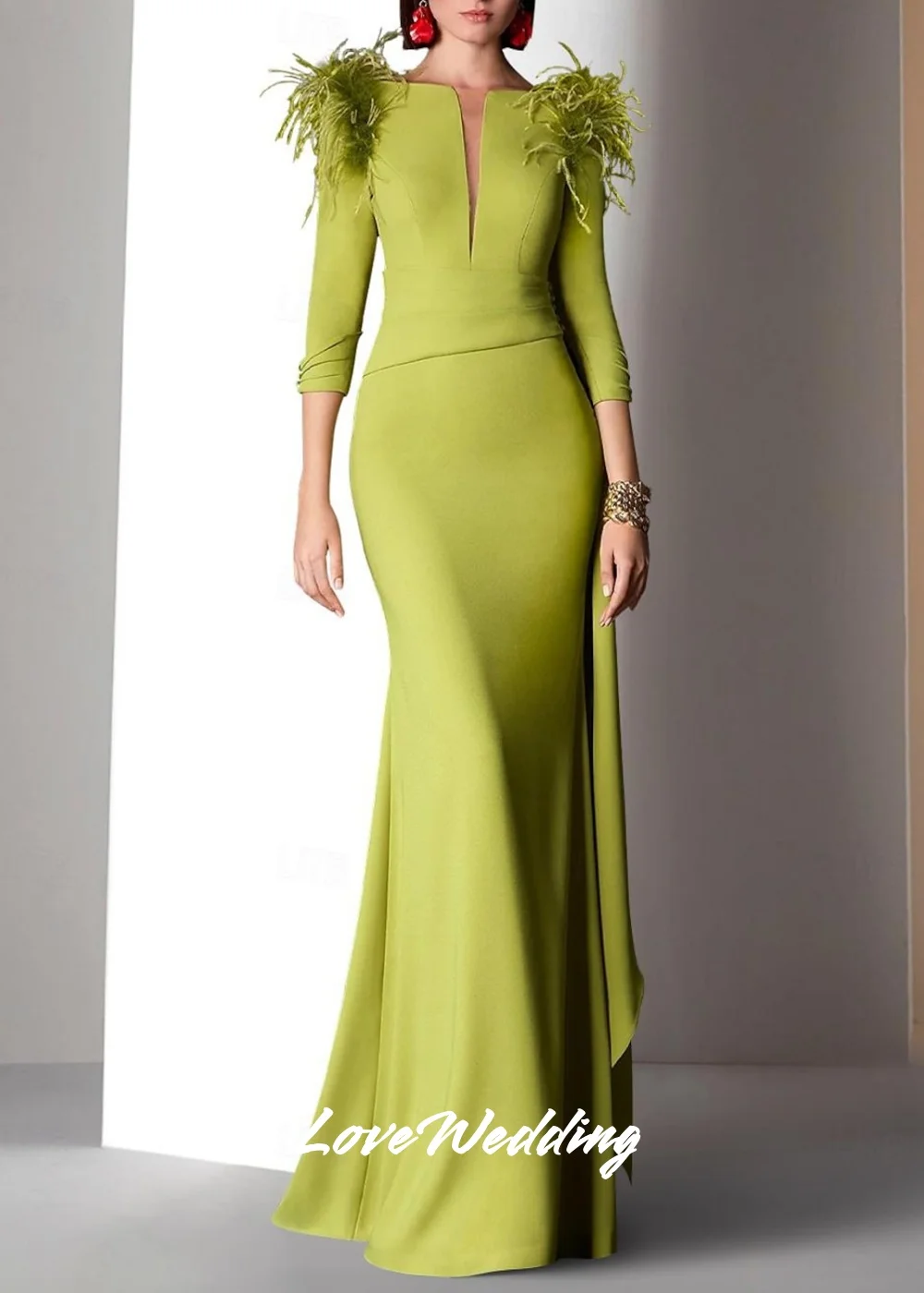 Женское классическое зеленое вечернее платье с v-образным вырезом