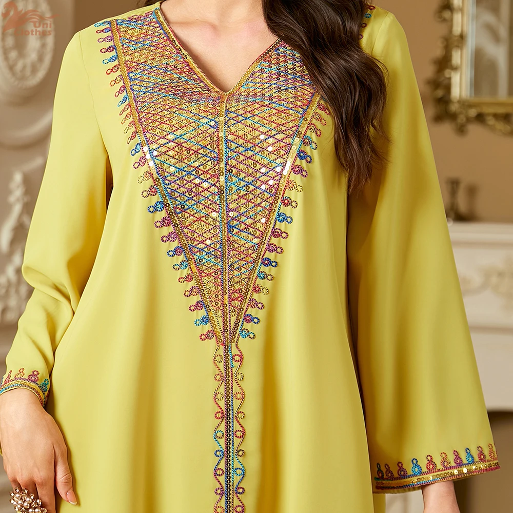 Мусульманское элегантное женское вечернее платье с вышивкой - Фотография_5