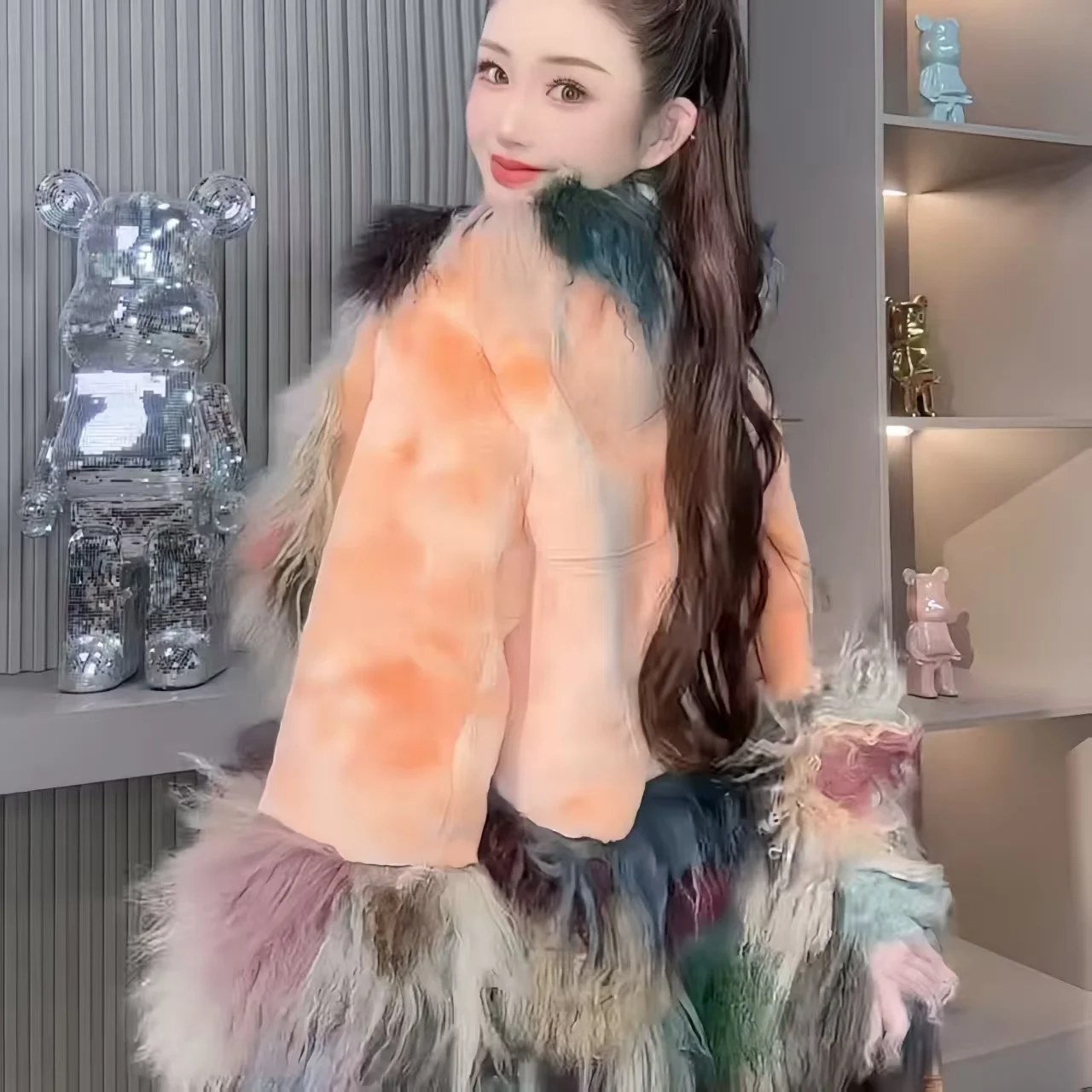 Женская шуба из искусственного овечьего меха - Фотография_6