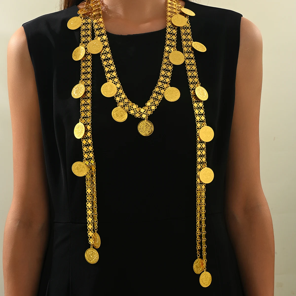 Блестящая позолоченная металлическая - Фотография_2