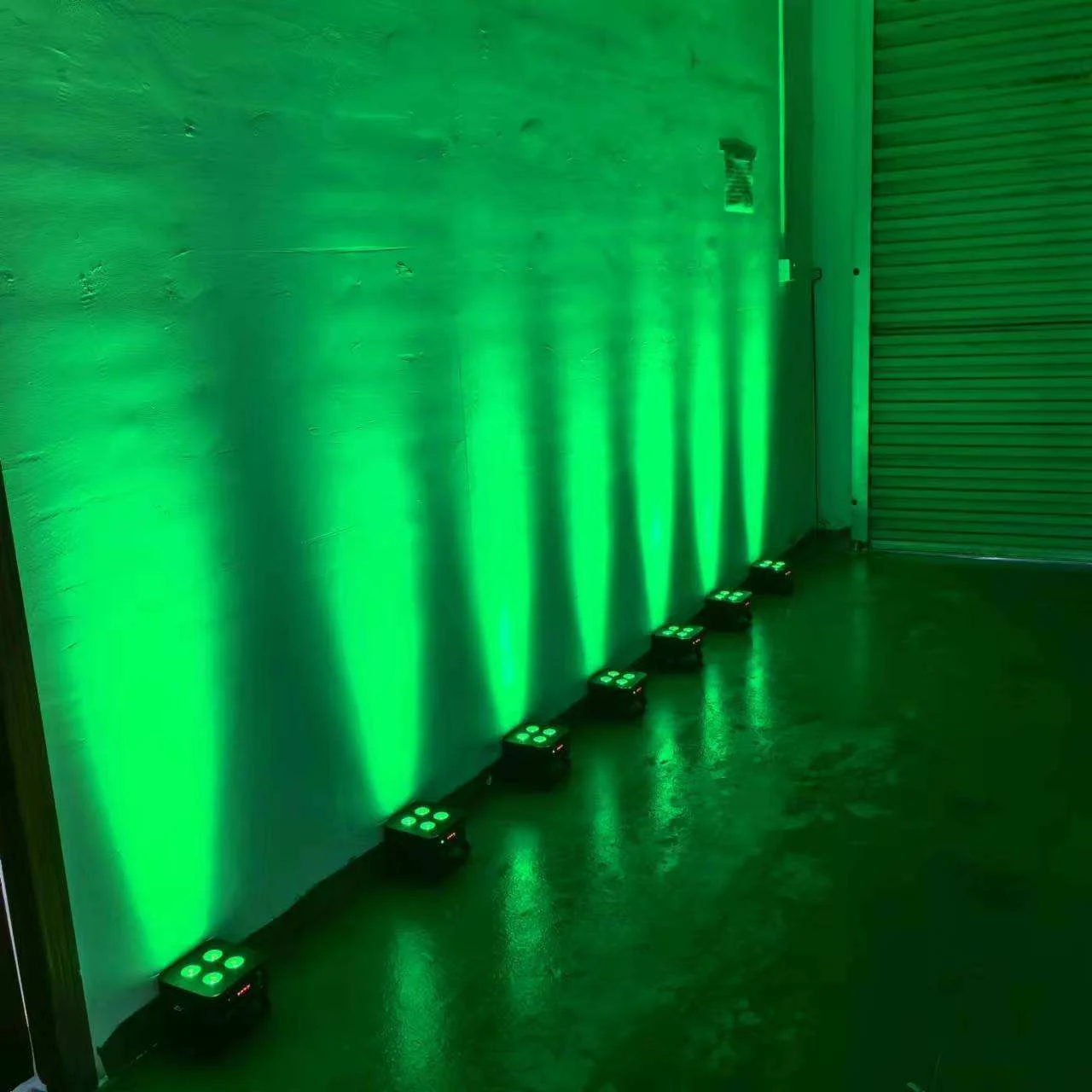 Светодиодный rgbwa uv 6в1 аккумуляторный - Фотография_5