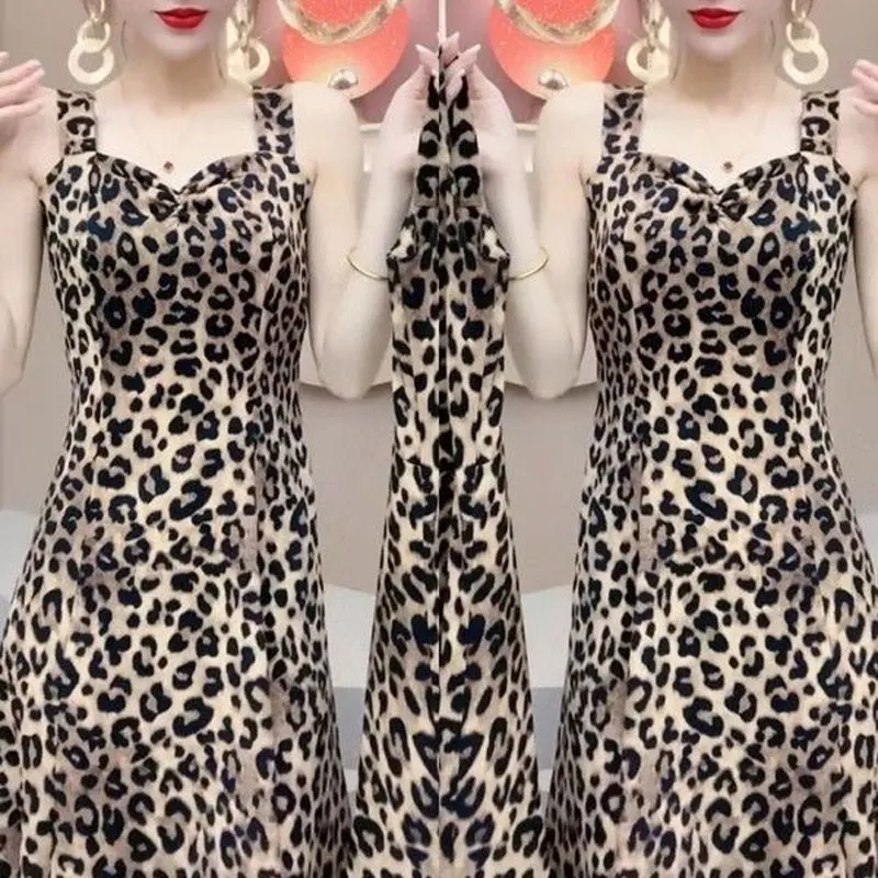 Женское винтажное платье миди без рукавов - Фотография_6