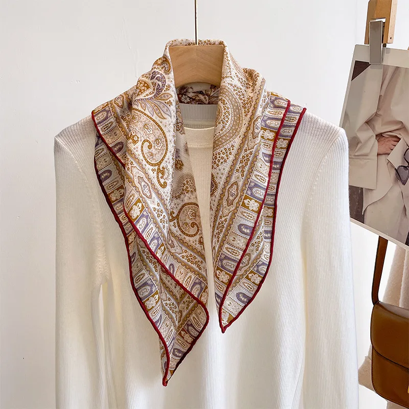 Шарф квадратный женский осенне-зимний - Фотография_2