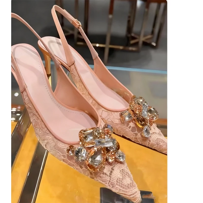 Черные кружевные босоножки на шпильке - Фотография_3