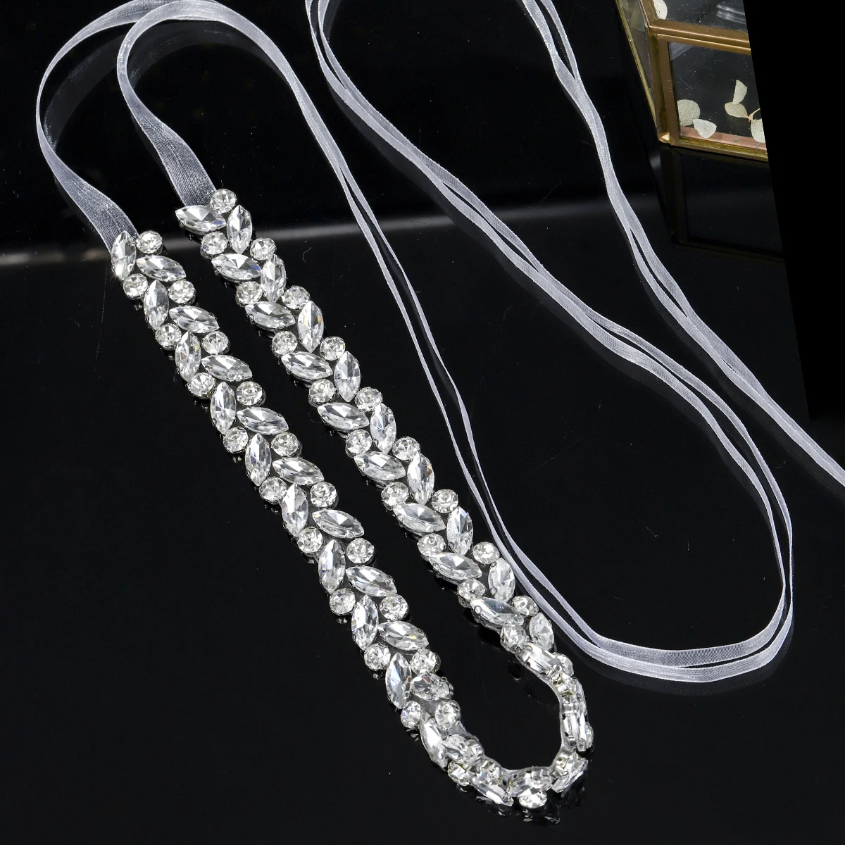 Модные ювелирные изделия