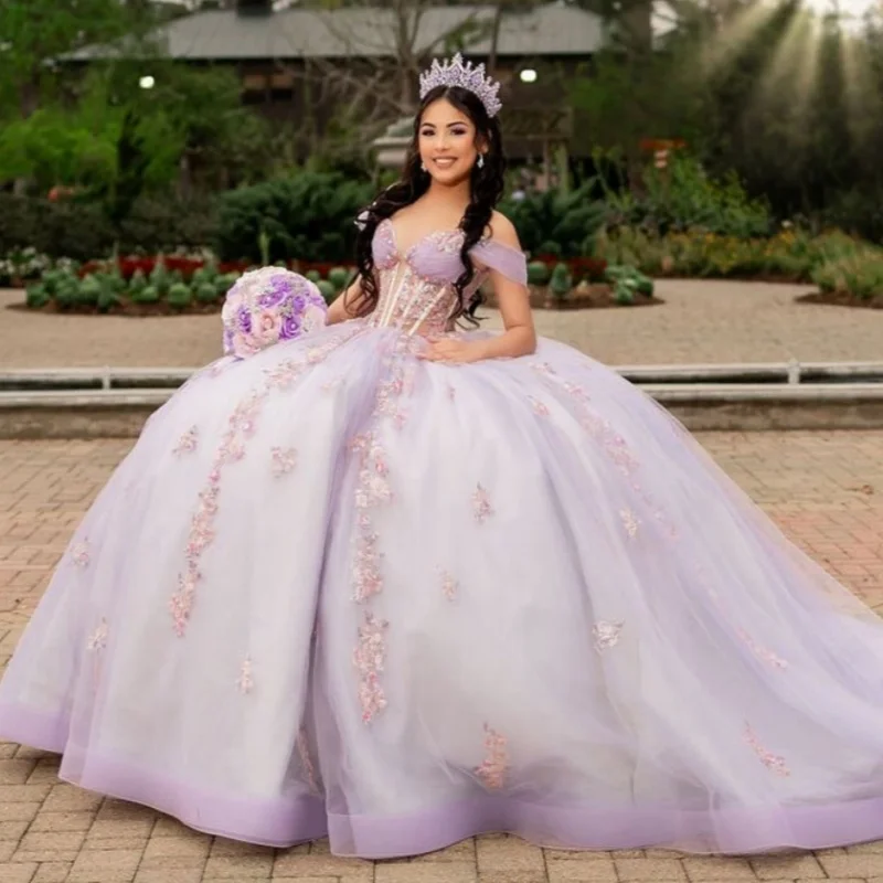 Сиреневое блестящее платье принцессы - Фотография_3