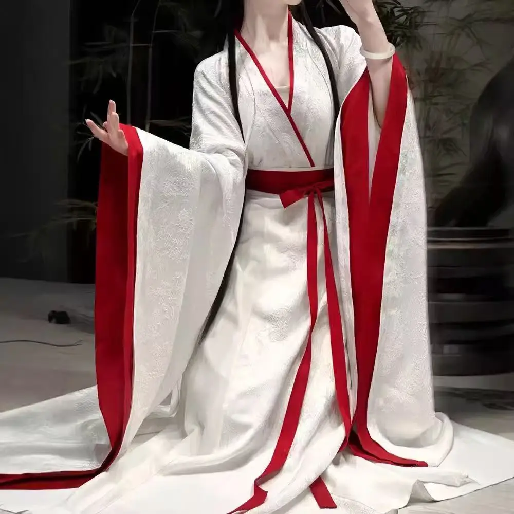 Кружевной костюм ханьфу