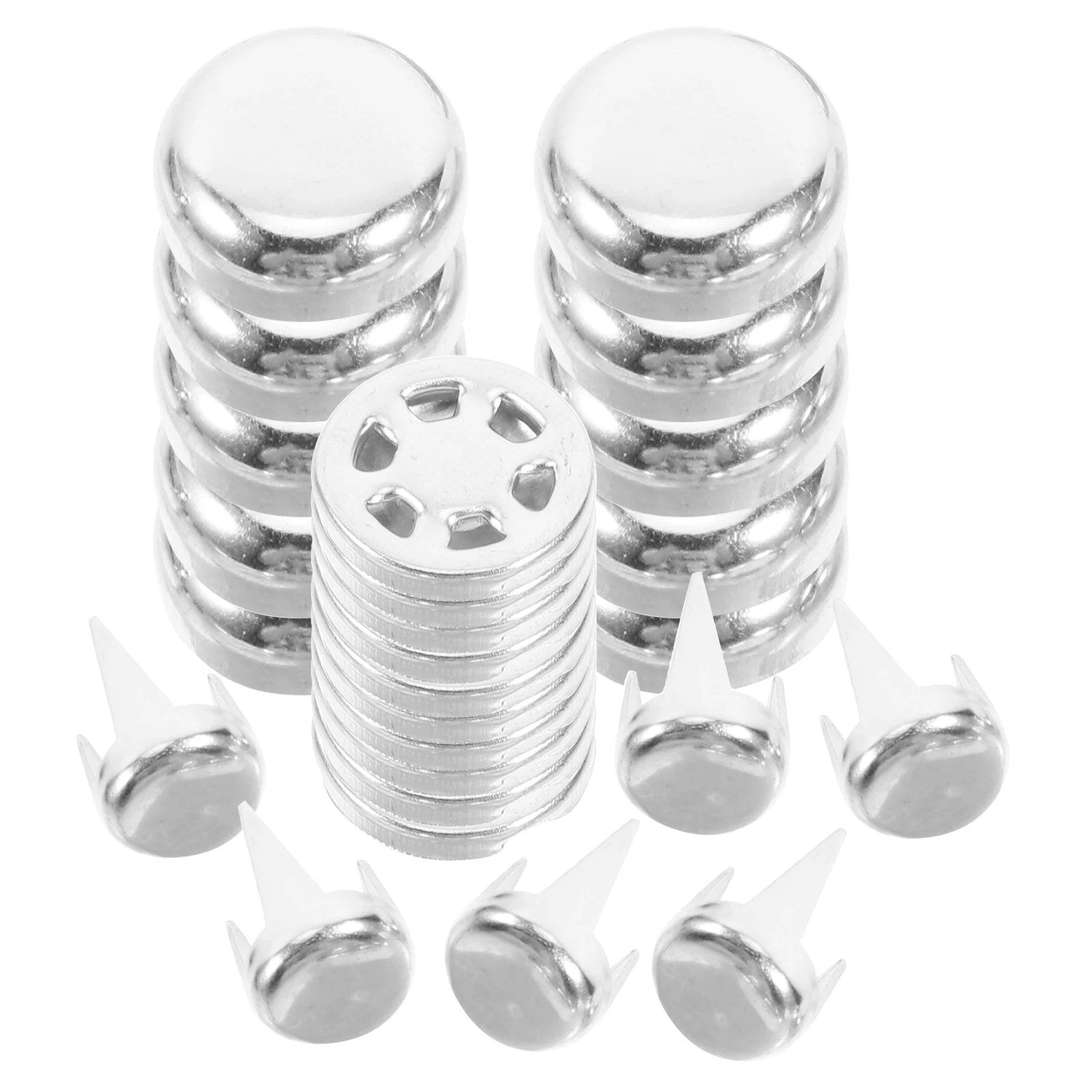 Бейсбольная кепка с верхней пряжкой и кнопкой