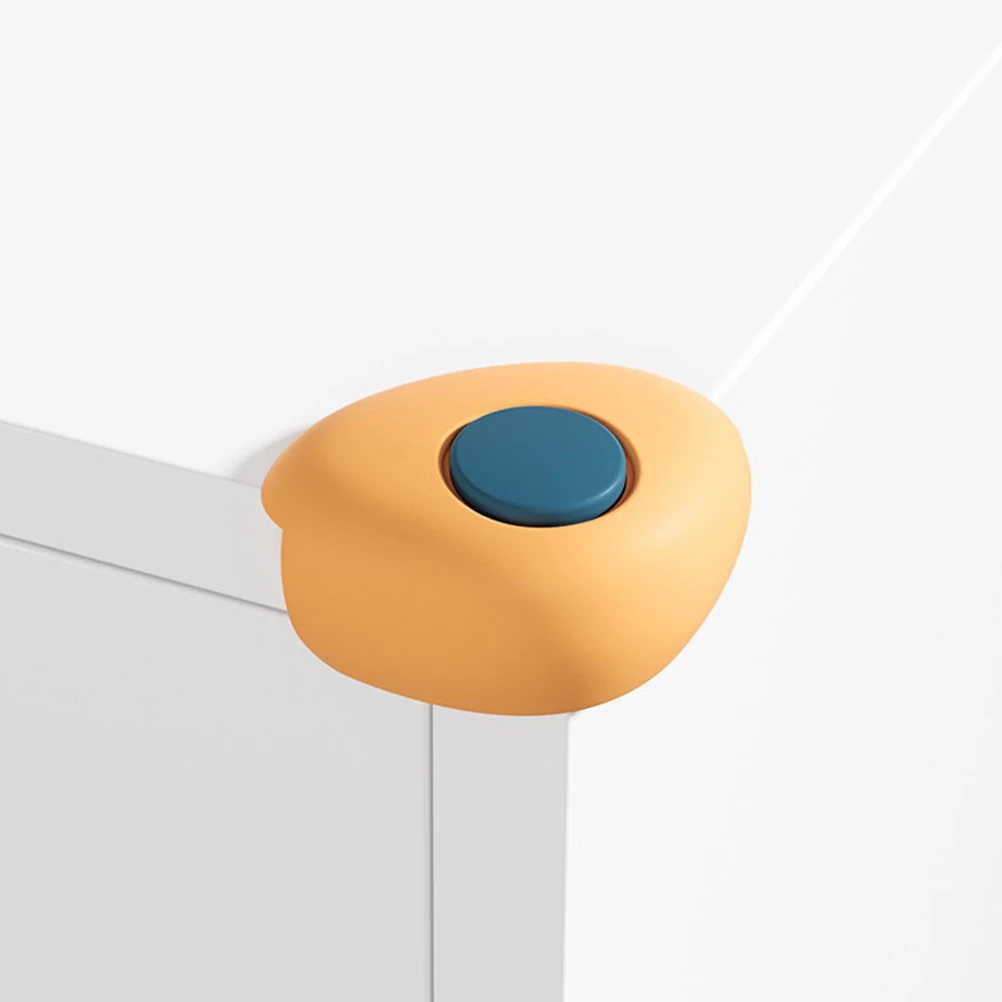 Угловые защитные приспособления для мебели