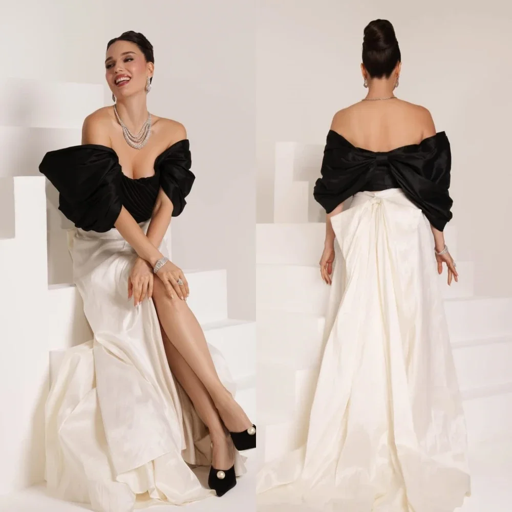 Изысканные одинаковые классические