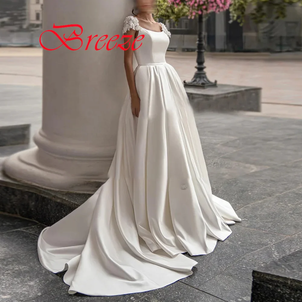 Белое атласное свадебное платье с аппликацией по индивидуальному заказу - Фотография_5