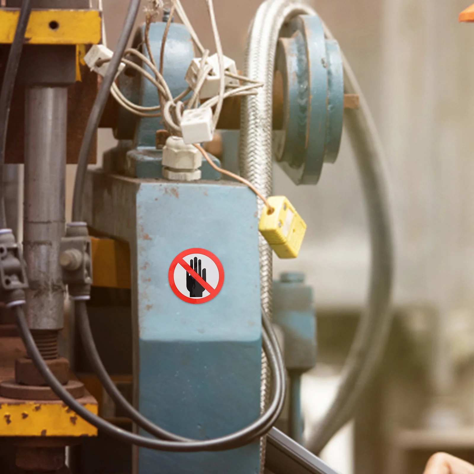 Предупреждающая наклейка безопасности - Фотография_3