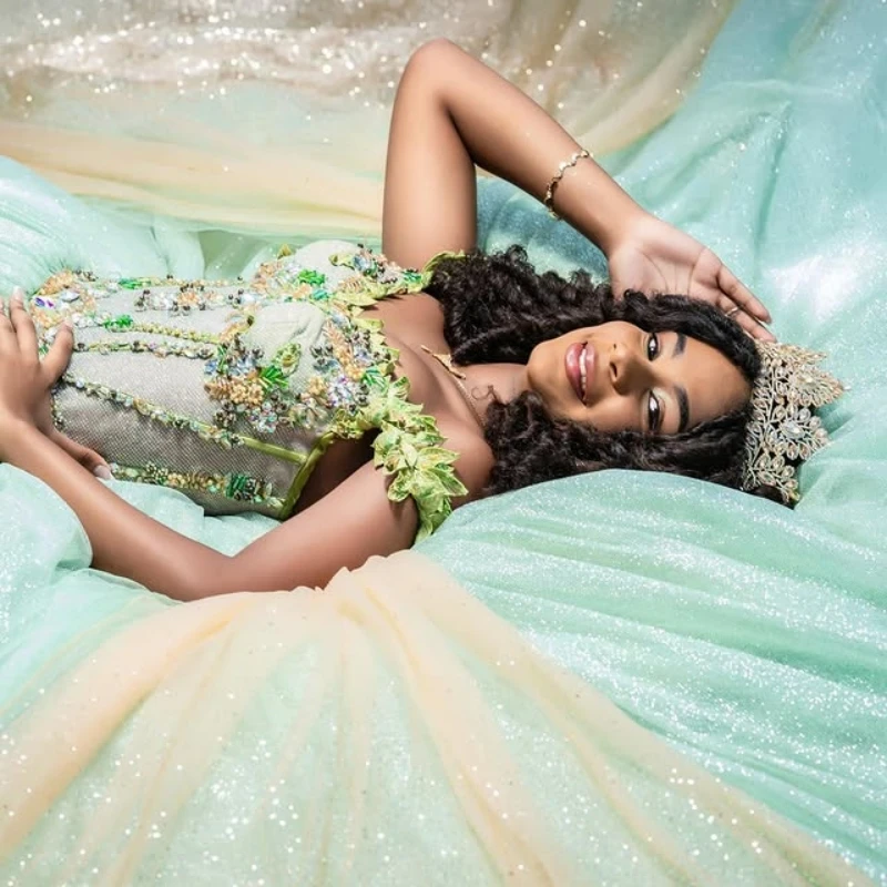 Блестящие мятно-зеленые платья - Фотография_4