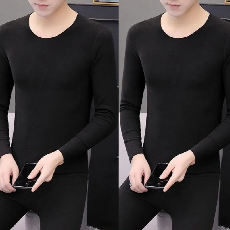 Мужской бархатный комплект термобелья с круглым вырезом - Фотография_5