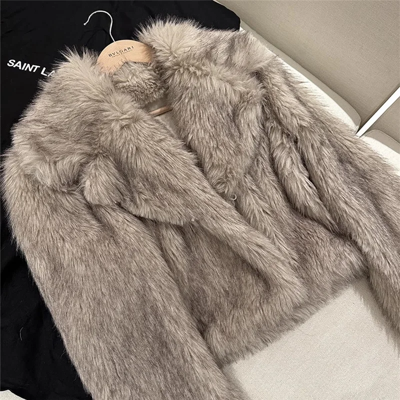 Женские пальто из искусственного меха с отложным воротником - Фотография_4