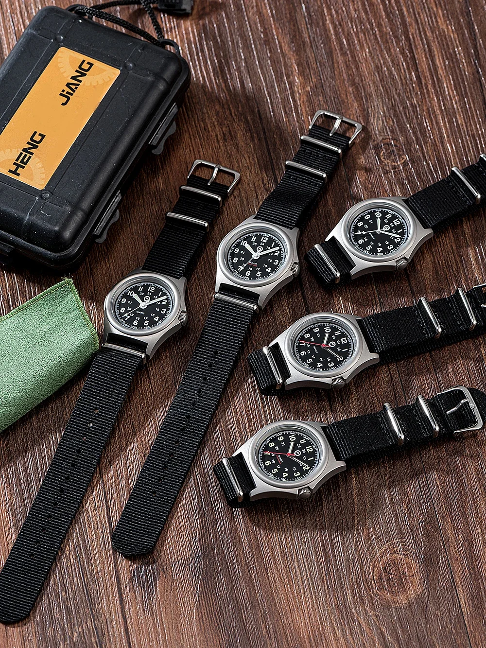 Мужские кварцевые часы 38 мм - Фотография_5