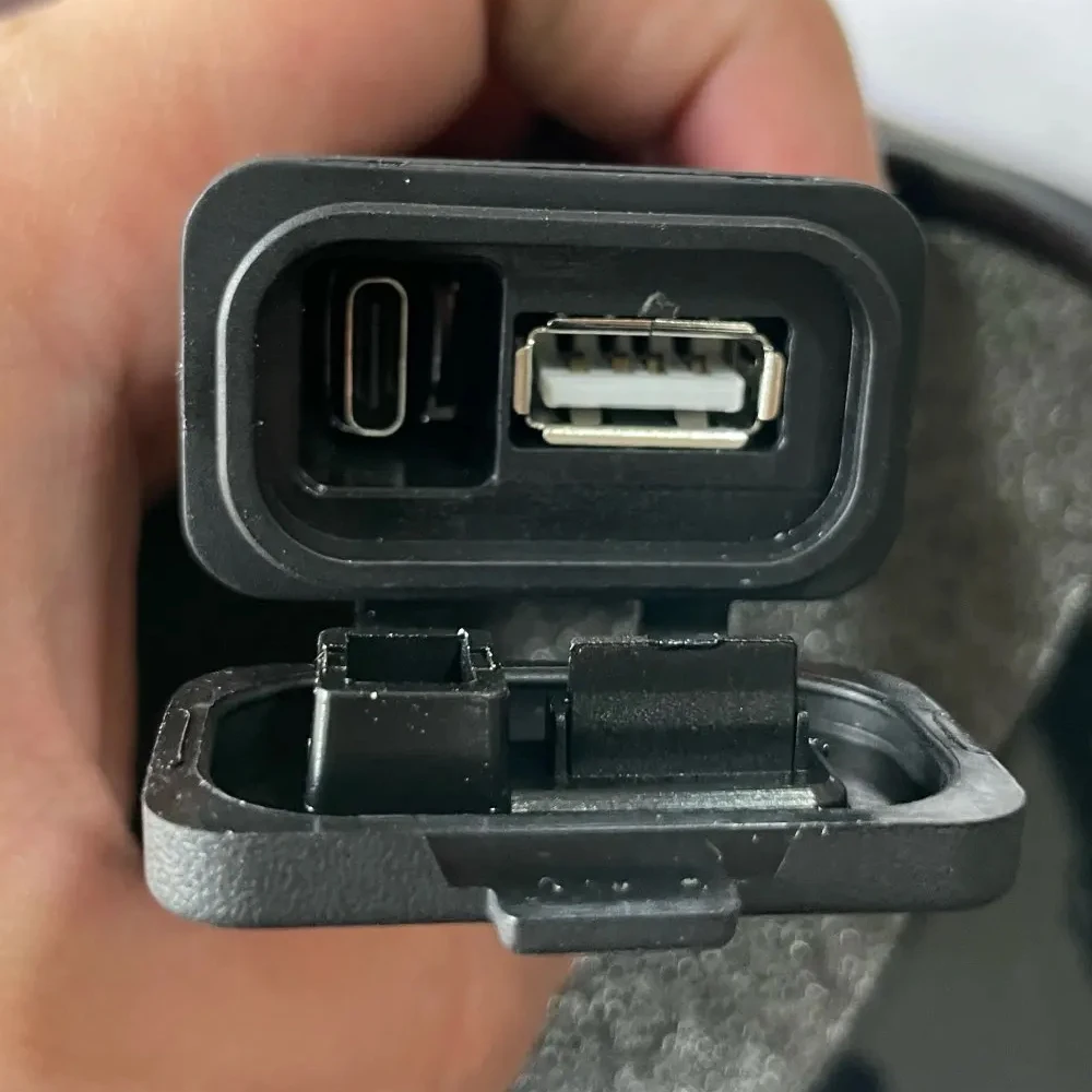 Usb-разъем для зарядки мотоцикла - Фотография_2