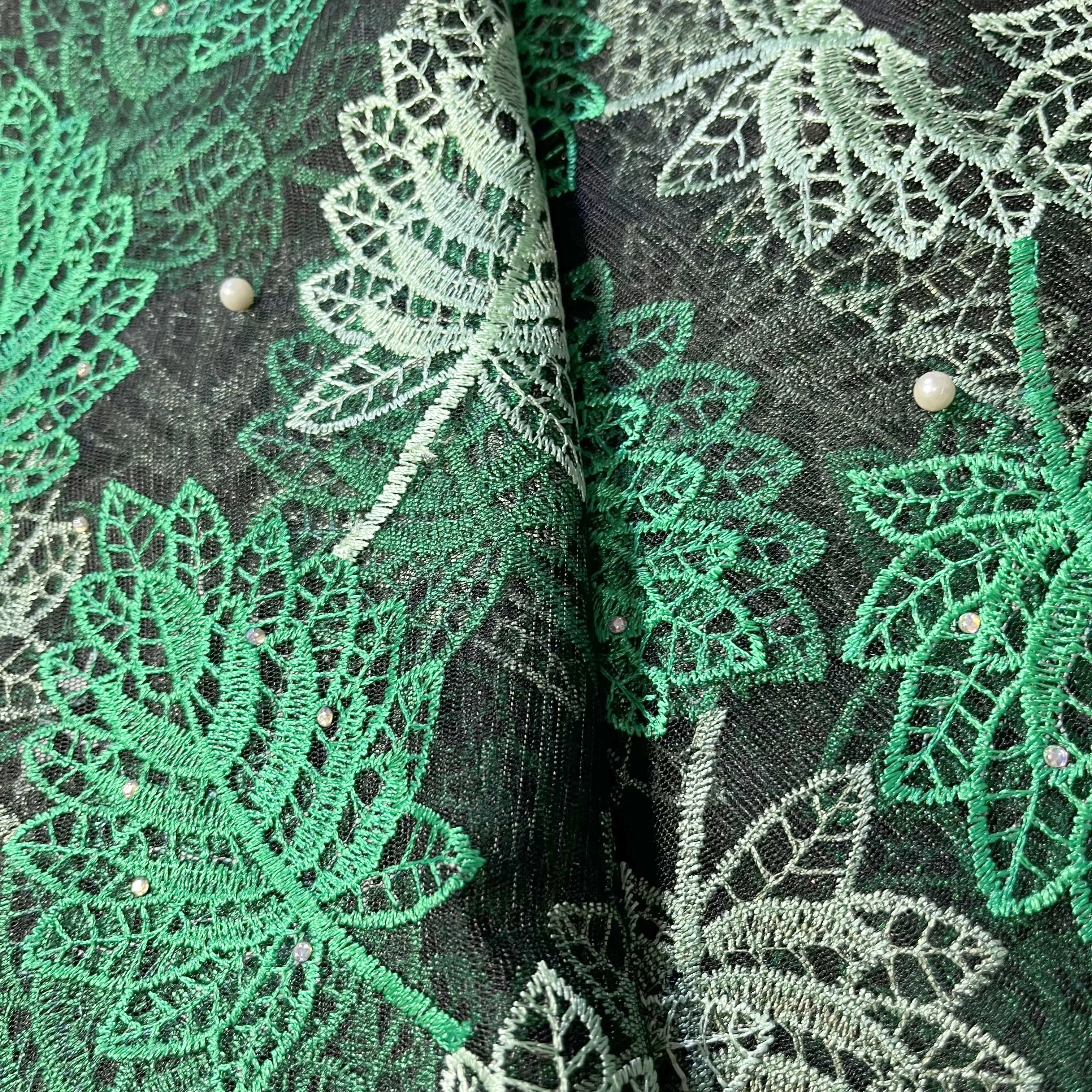 Зеленая свадебная нигерийская сетчатая ткань - Фотография_4