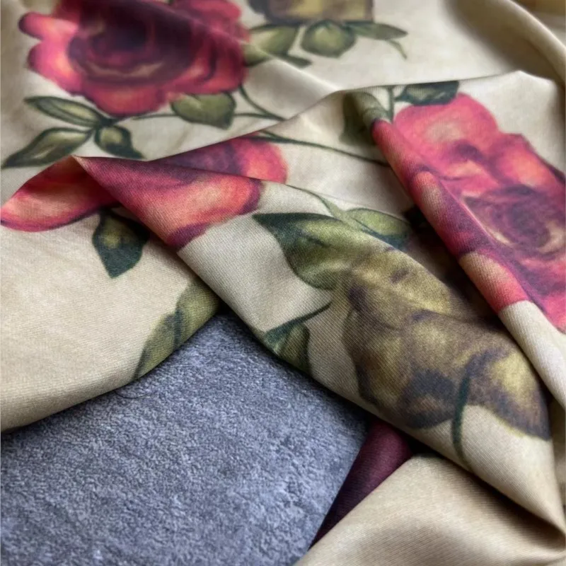 Высококачественное платье из эластичной - Фотография_4