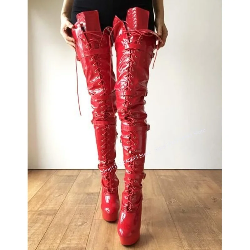 Черные сапоги выше колена с перекрестными ремешками - Фотография_4