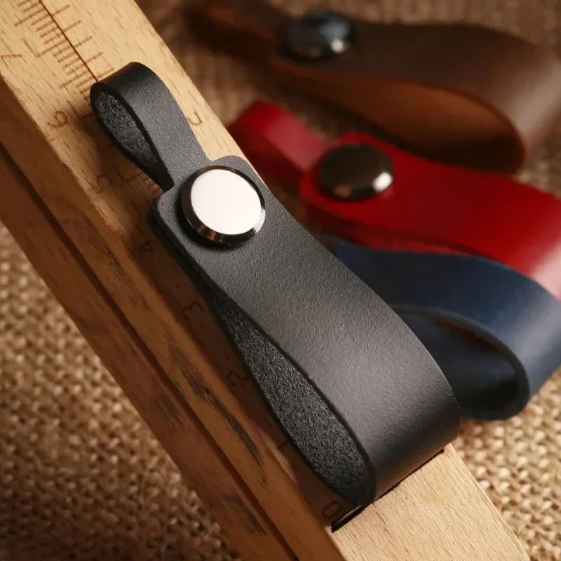 Брелок из натуральной кожи с логотипом на заказ - Фотография_2