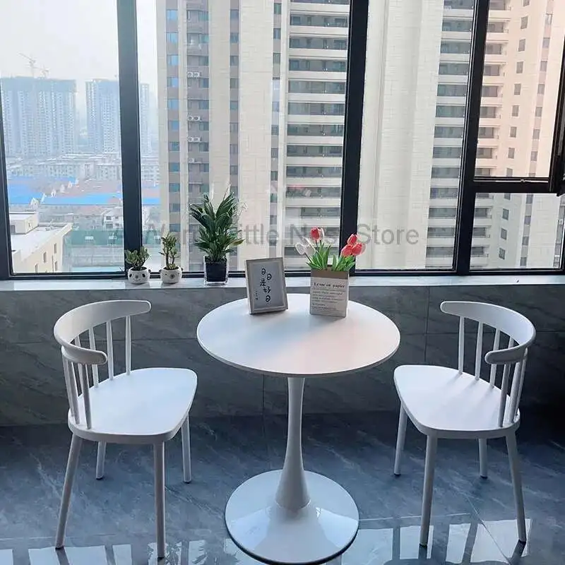 Обеденный круглый журнальный столик для гостиной