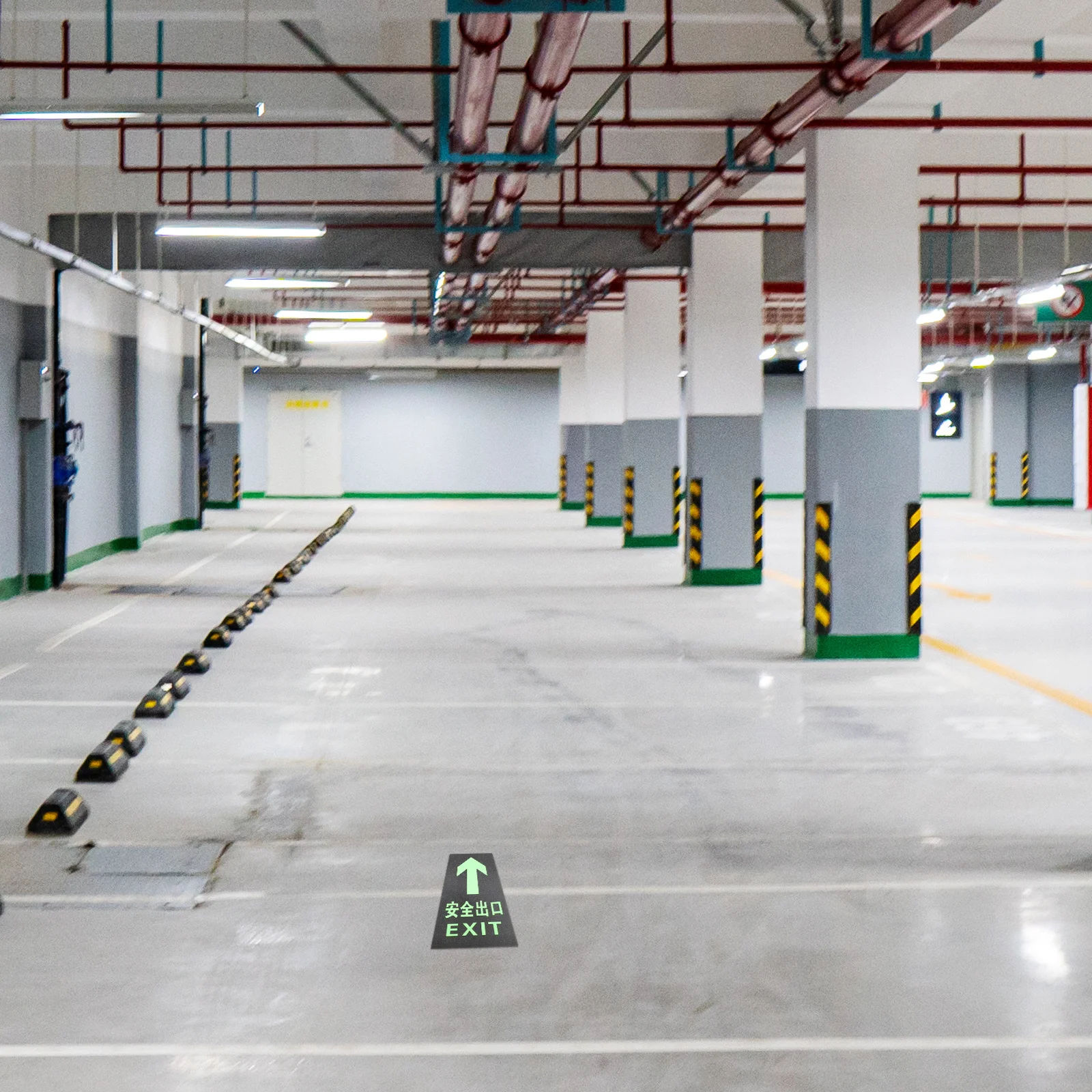 Светящиеся наклейки безопасности