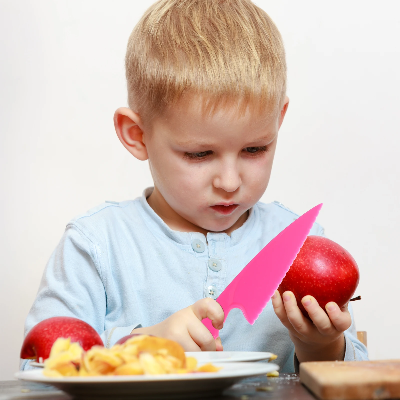 Пластиковый резак для фруктов