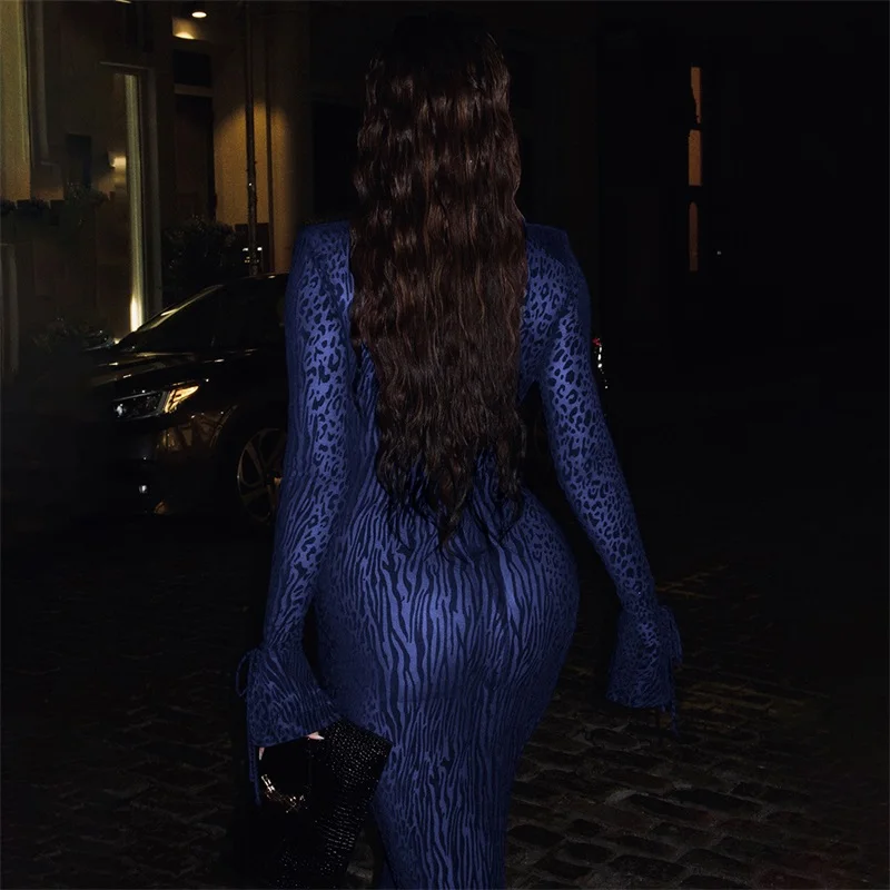 Синее платье для выпускного вечера с леопардовым принтом - Фотография_3
