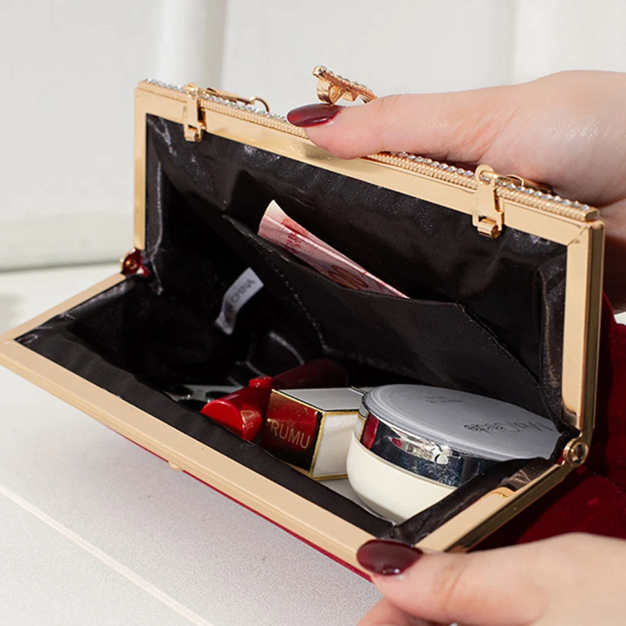 Бархатные вечерние сумки в стиле ретро - Фотография_3