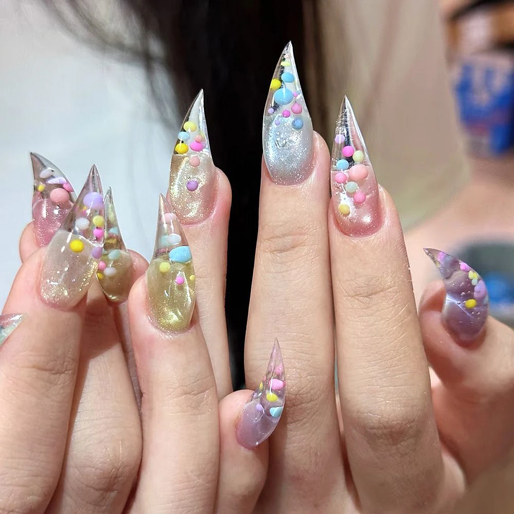 Длинные ногти в форме дракона - Фотография_5