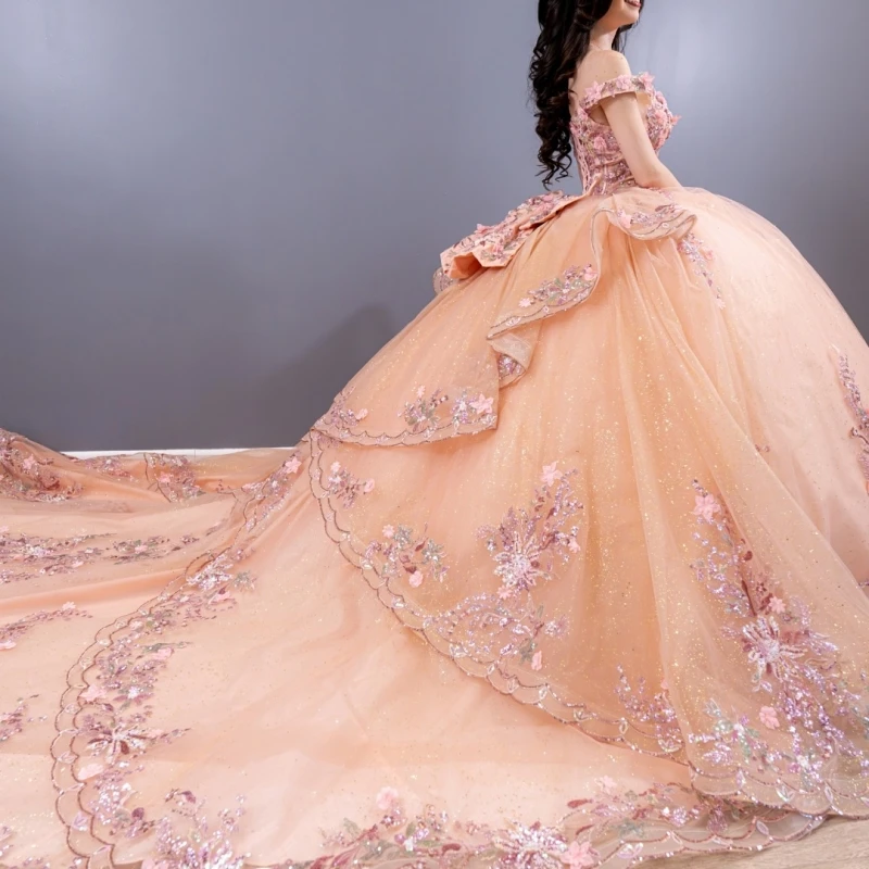 Розовое блестящее платье quinceanera - Фотография_3
