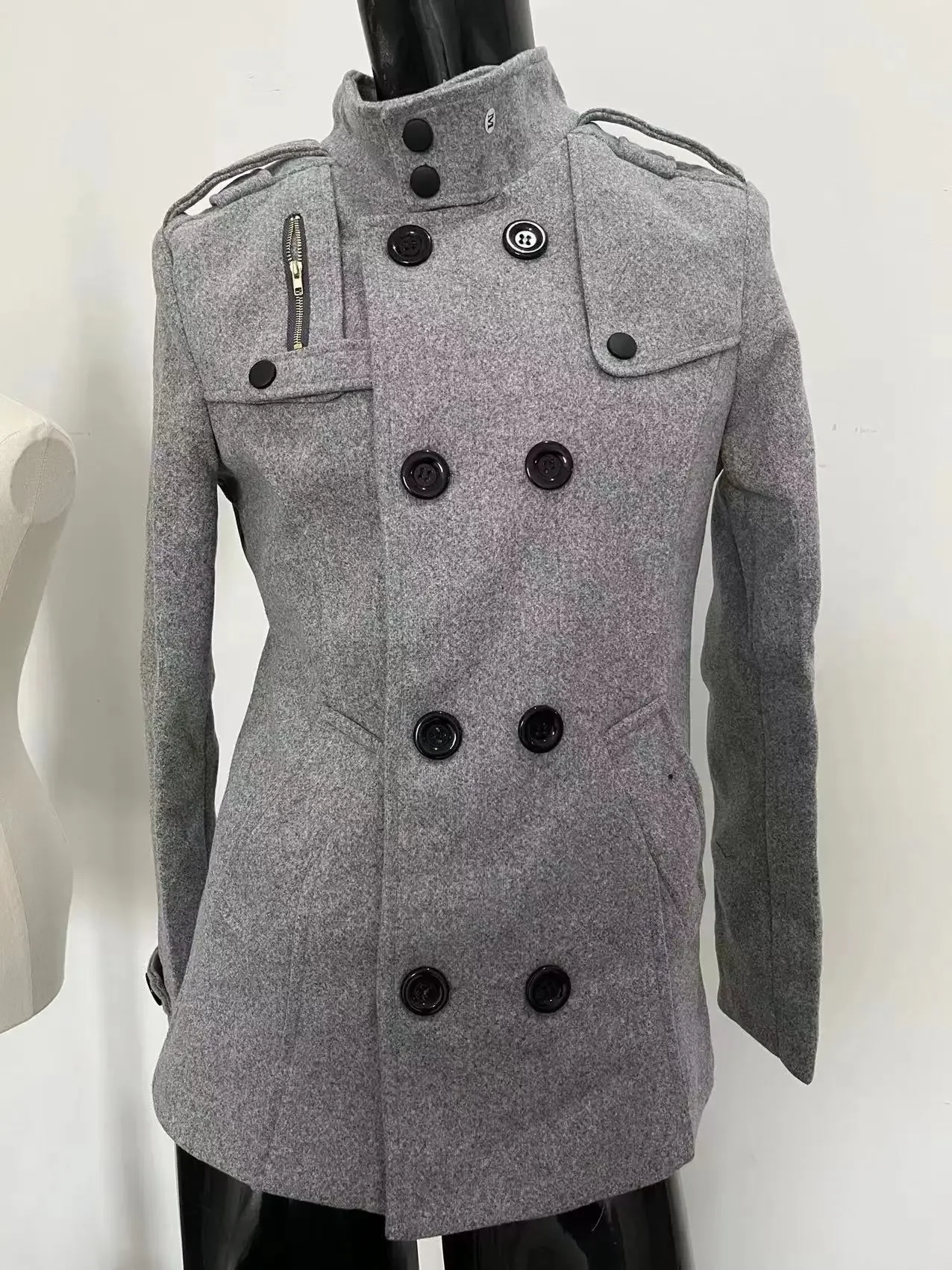 Мужской двубортный тренч с длинным рукавом - Фотография_6