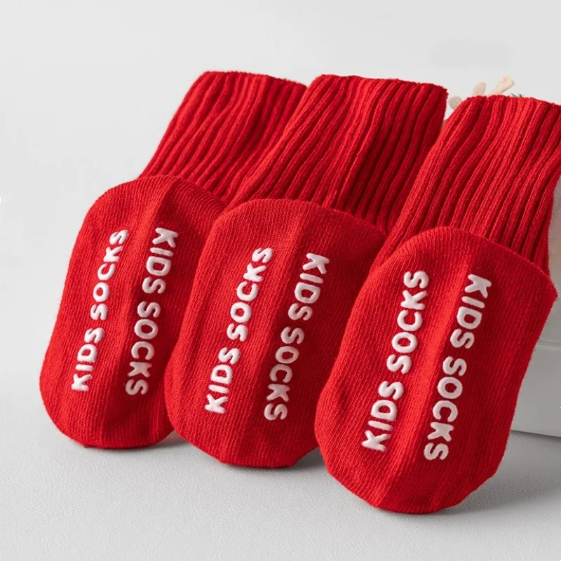 Красные рождественские детские носки для мальчиков и девочек - Фотография_5