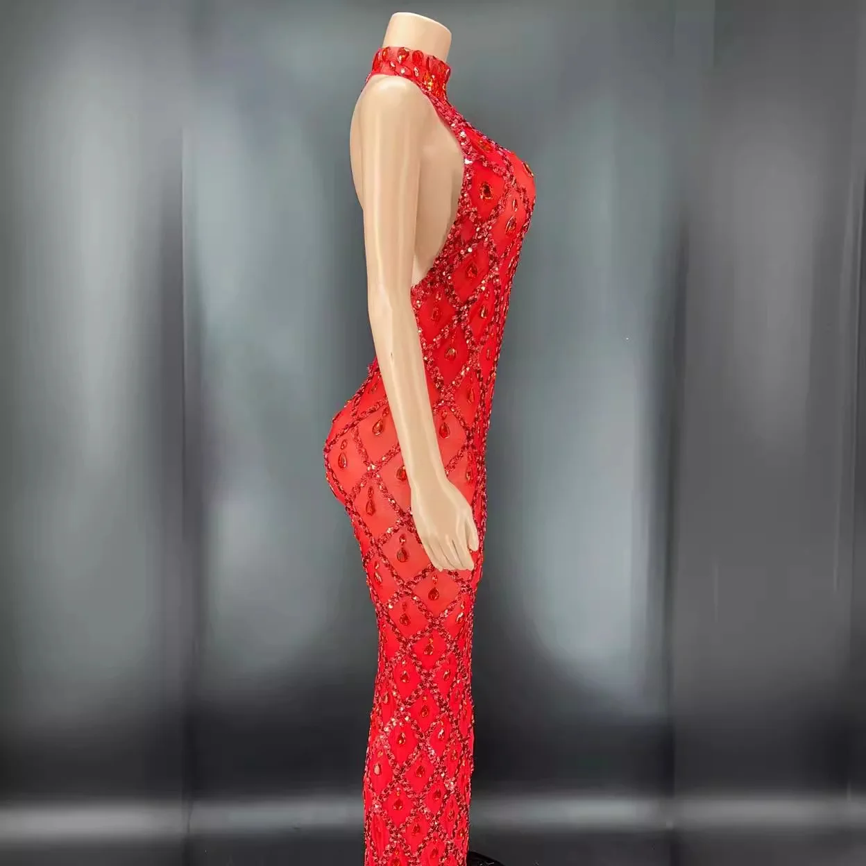 Платье red diamond на красном дном для ночного клуба - Фотография_6
