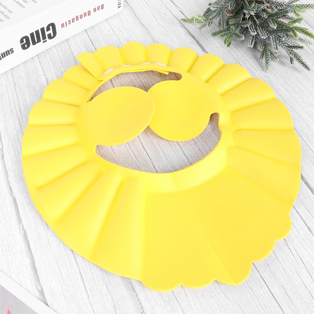 Шапка-щиток для шампуня для младенцев с защитными подушечками для ушей - Фотография_4