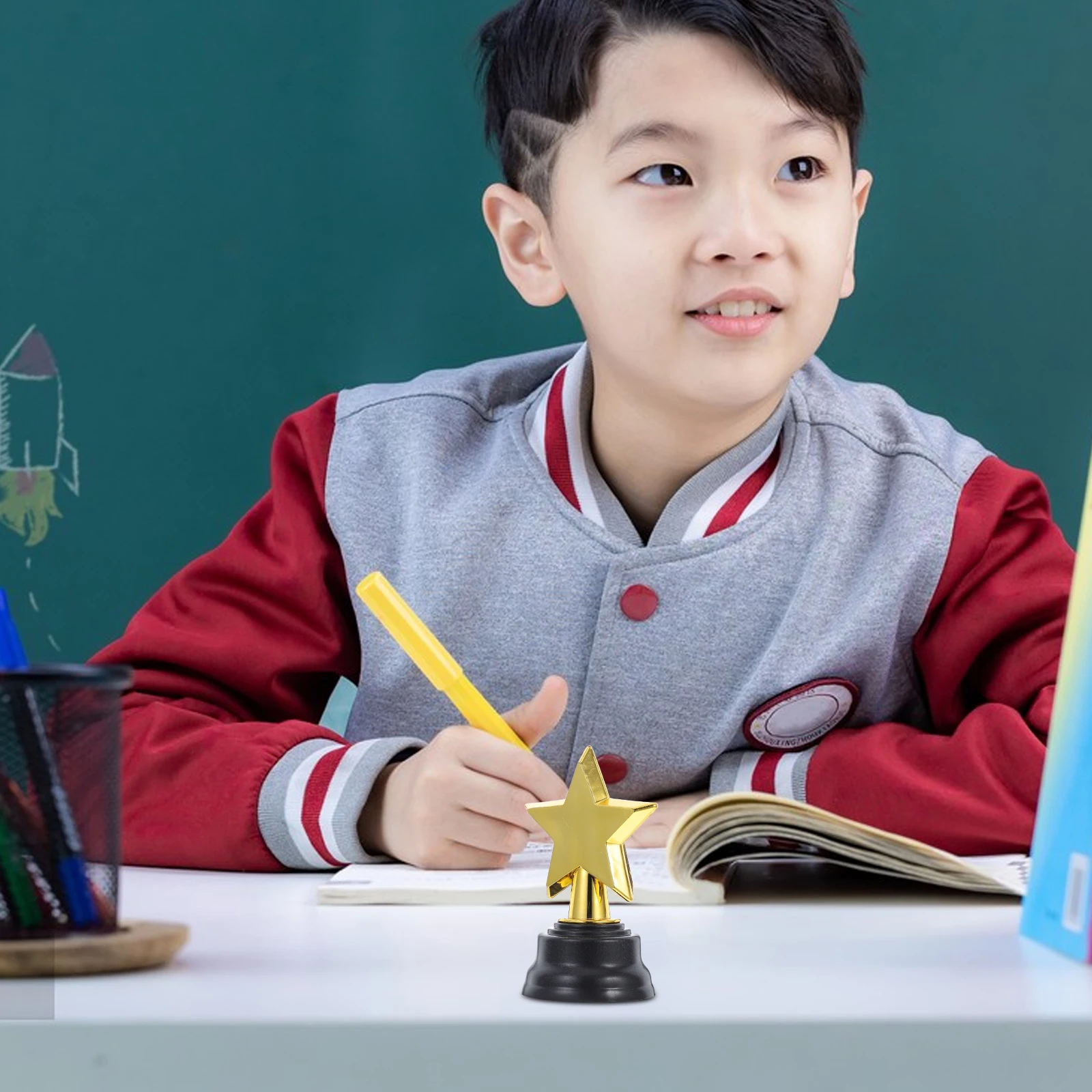 Пластиковый звездный трофей - Фотография_4