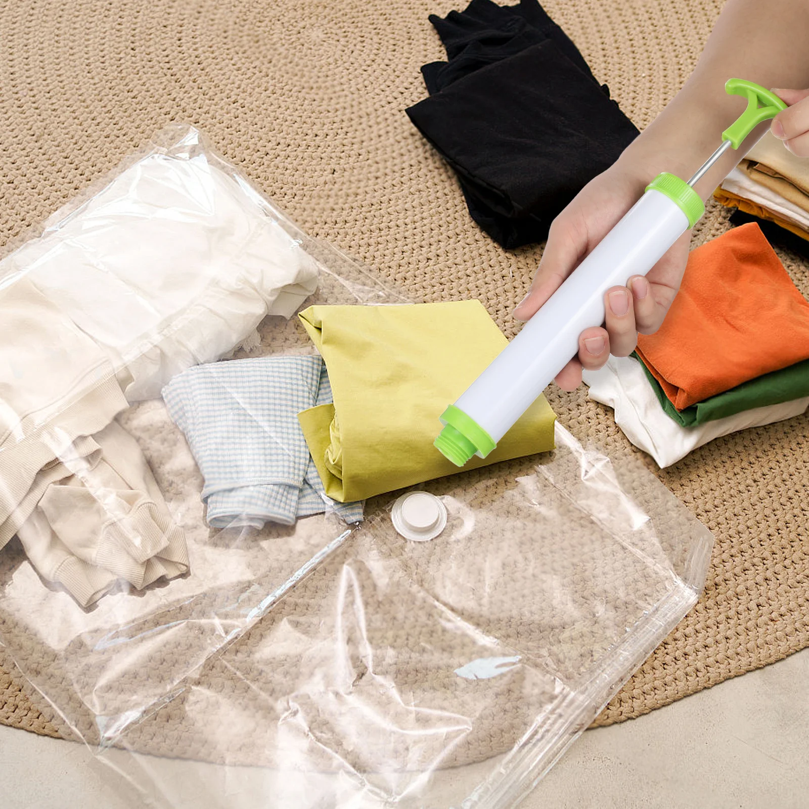 Насос для дефляции воздуха из твердого пластика