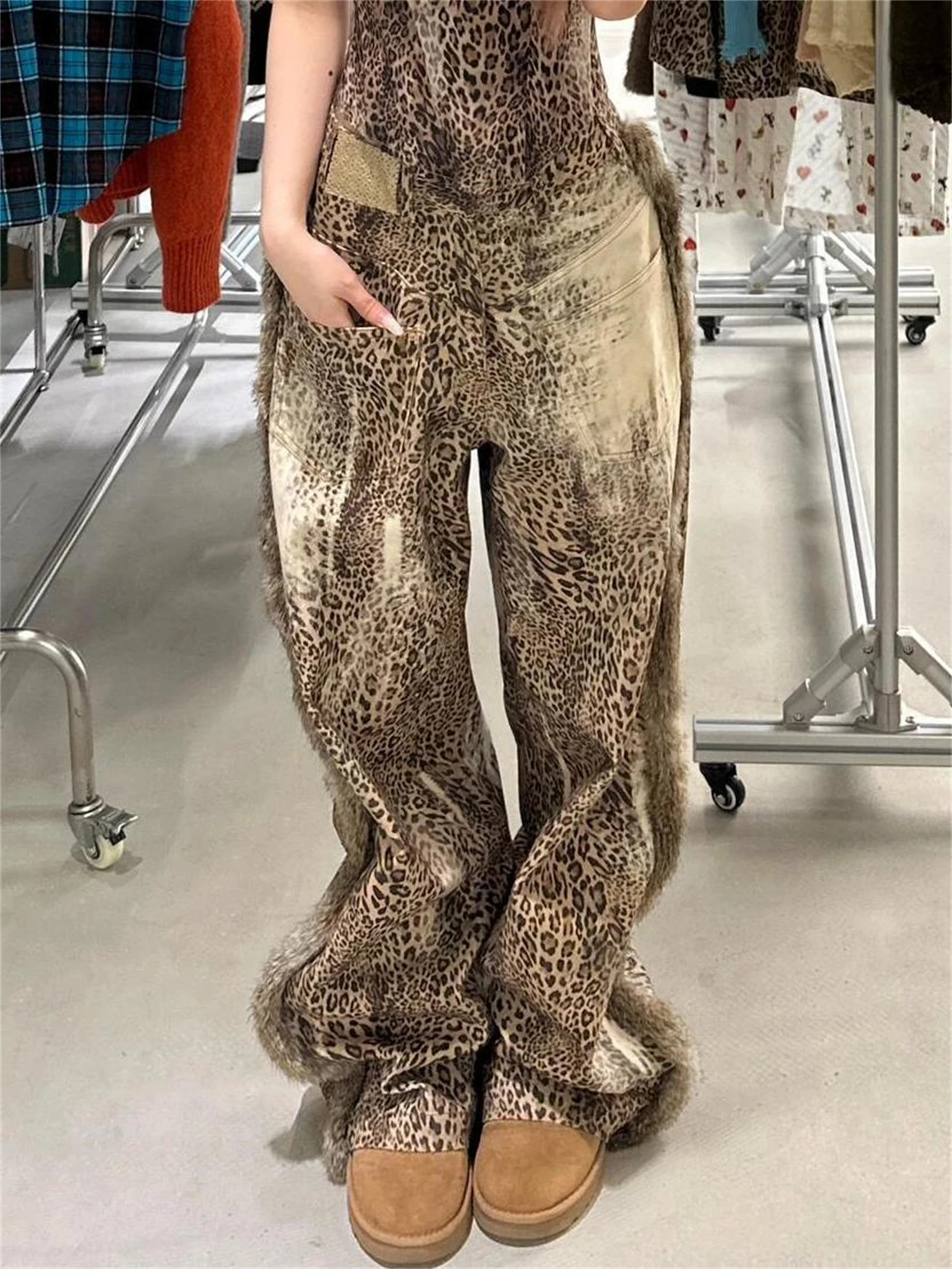 Женские широкие джинсы с леопардовым - Фотография_5