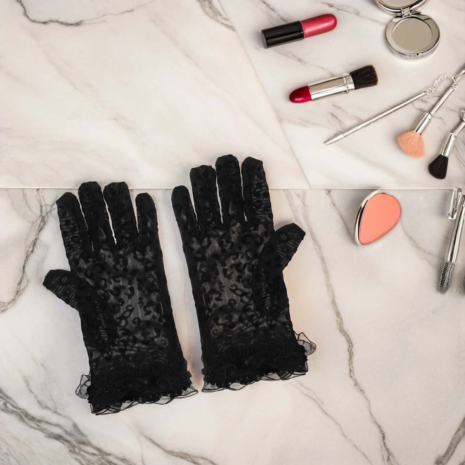 Прозрачные черные сетчатые перчатки - Фотография_4