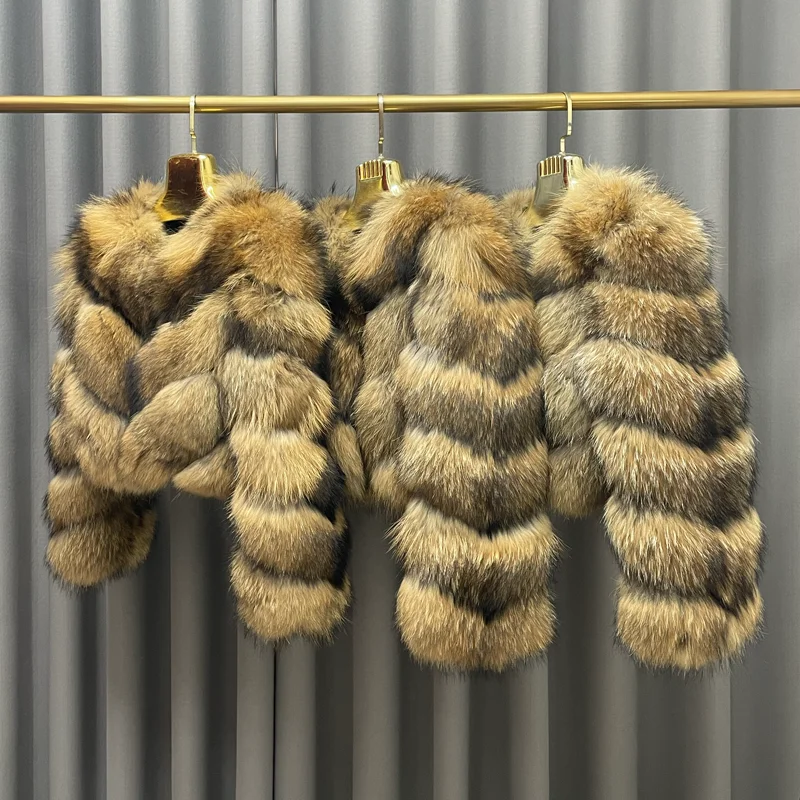 Женская зимняя роскошная укороченная шуба