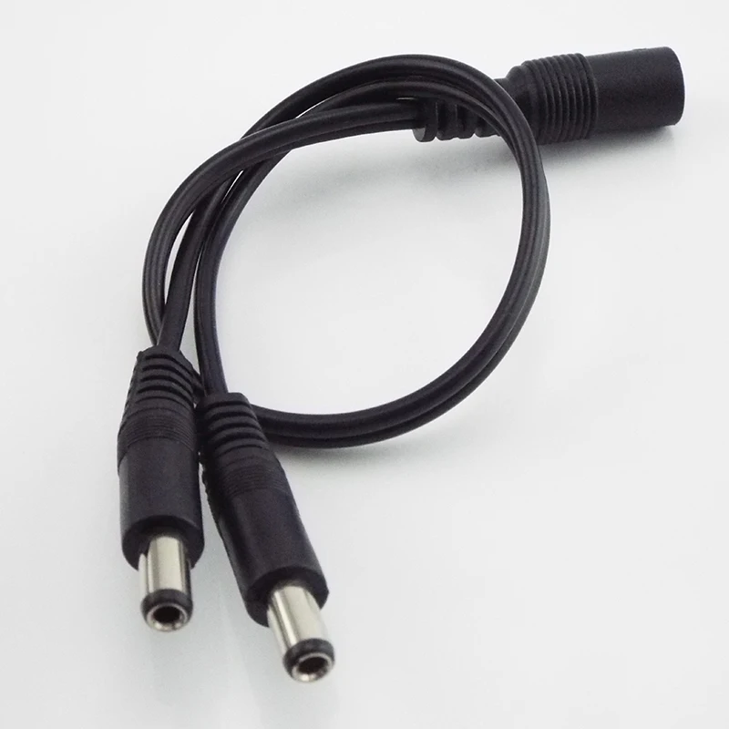 Кабель-разветвитель питания постоянного тока 1 «мама» на 2 штекера 2