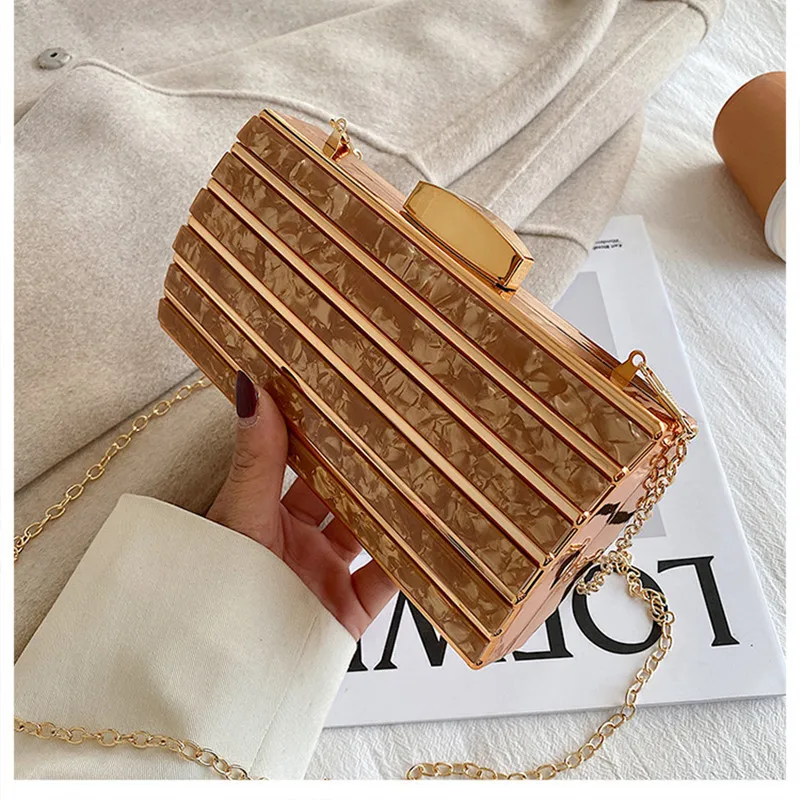 Роскошные дизайнерские акриловые квадратные сумки на цепочке - Фотография_6