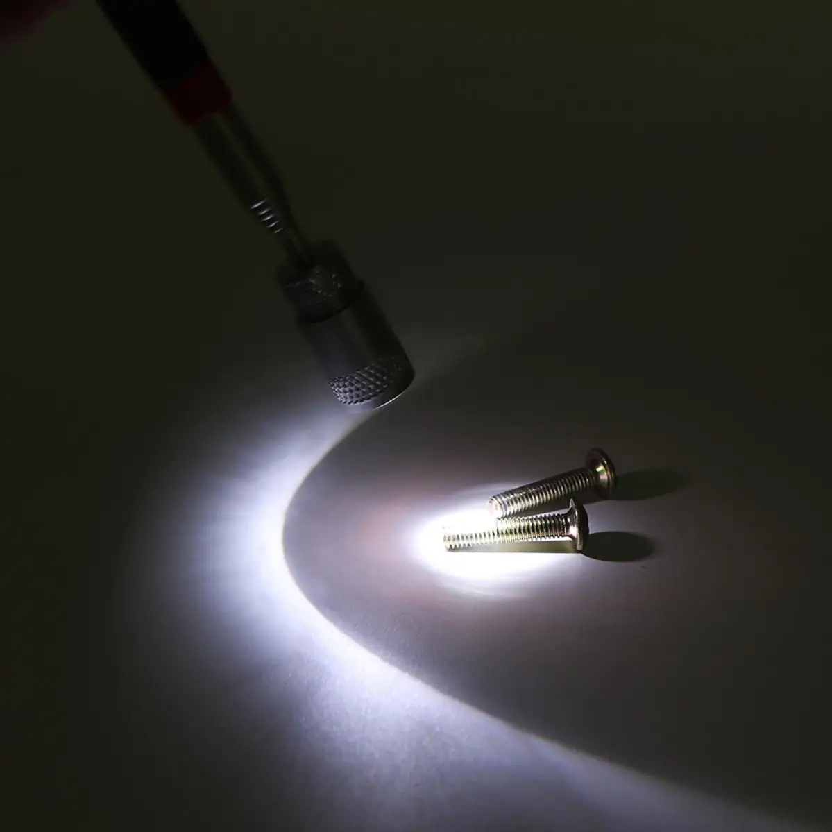 Магнитный телескопический инструмент для захвата - Фотография_5