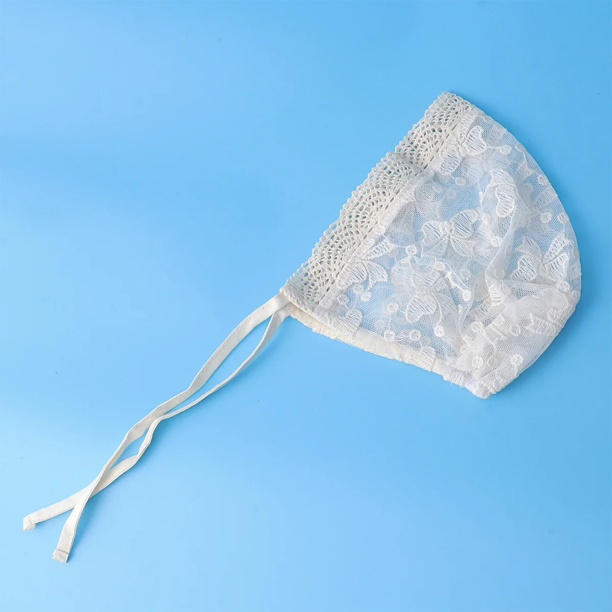 Детская кружевная шапка с бантом - Фотография_4