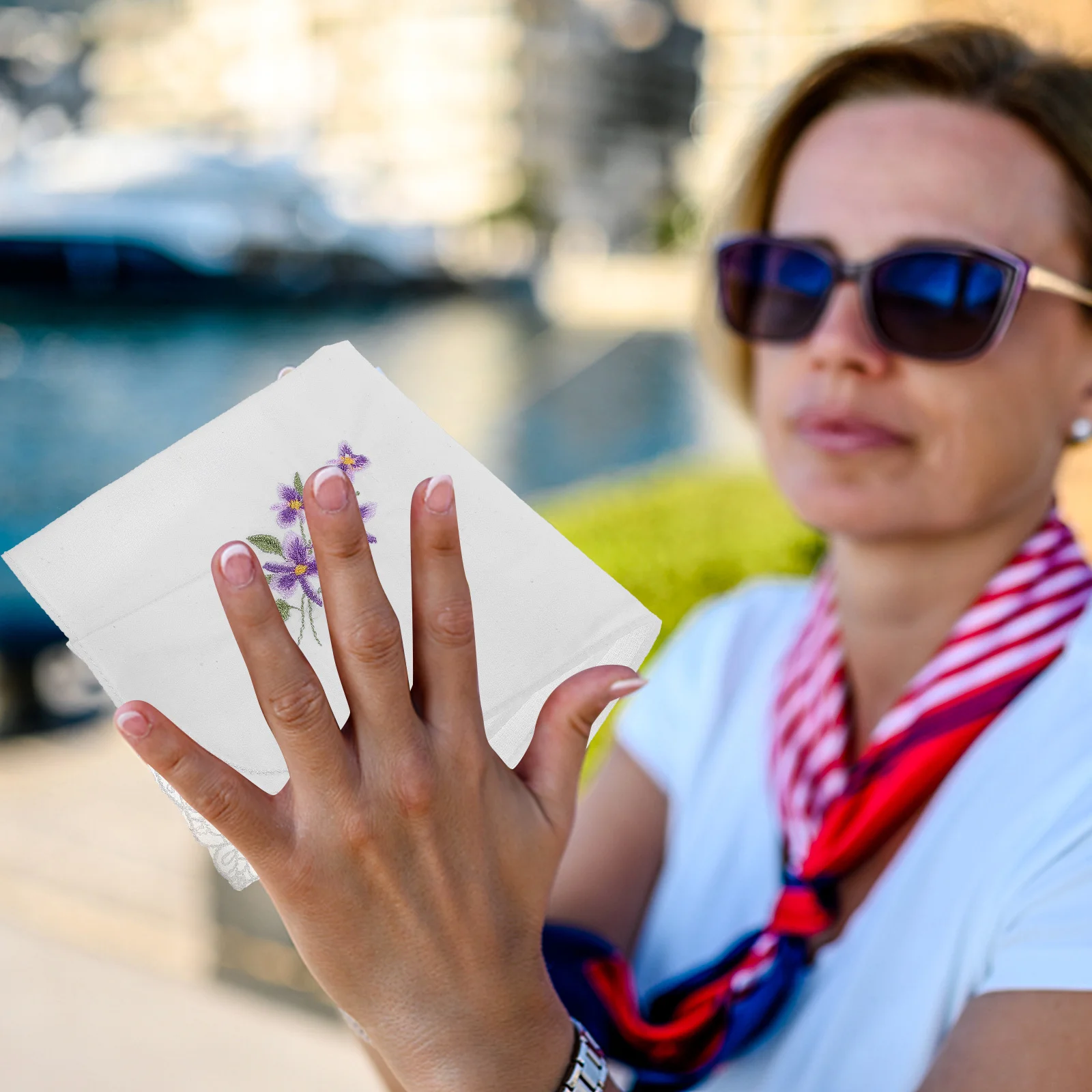 Винтажный стиль, вышитый носовой - Фотография_4